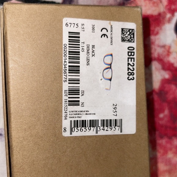 Burberry Optical Glasses - Picture 5 of 5